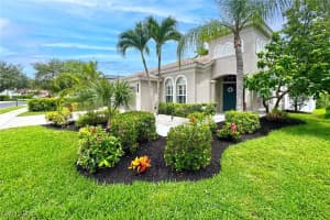 8260 Laurel Lakes Boulevard, Naples, FL 34119 - MLS#224104917