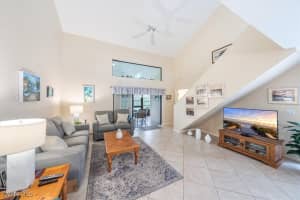 209 Deerwood Circle, Naples, FL 34113 Sold 04/07/25