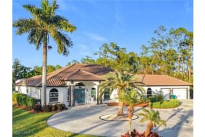 4411 Pine Ridge Rd, Naples