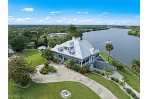 1202 Seminole Circle, Moore Haven, FL 33471 Sold 02/27/25