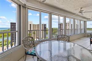 21 Bluebill Avenue, Naples, FL 34108 - MLS#225000003