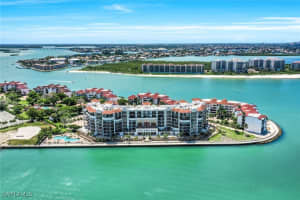 700 La Peninsula Boulevard, Naples, FL 34113 - MLS#225000005