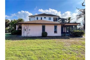 476 Seagull Avenue, Naples, FL 34108 Sold 02/14/25