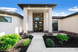 16630 Willow Point Court, Alva, FL 33920 Sold 05/09/25