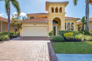 7703 Martino Cir, Naples