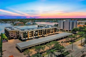 3200 Gulf Shore Blvd N 401, Naples