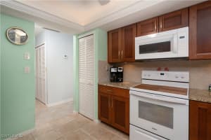11651 Pointe Circle Drive, Fort Myers, FL 33908 Sold 04/10/25