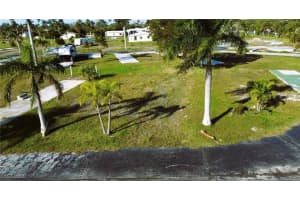 34 Dogwood Way, Fort Myers, FL 33908 Sold 05/30/25