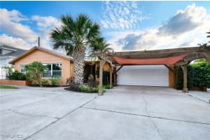 27285 Belle Rio Drive, Bonita Springs, FL 34135 - MLS#225000601