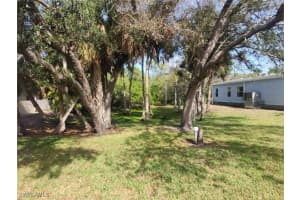 236 Riverwood Road, Naples, FL 34114 Sold 02/14/25
