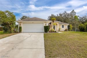 2219 Lincoln Park Avenue, Alva, FL 33920 Sold 02/28/25