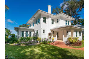 101 Fairview Avenue, Fort Myers, FL 33905 - MLS#225000797