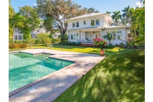 101 Fairview Avenue, Fort Myers, FL 33905 - MLS#225000797