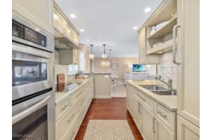 300 Park Shore Drive, Naples, FL 34103 - MLS#225000867