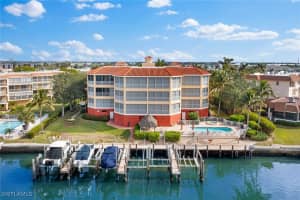 790 Elkcam Circle, Marco Island, FL 34145 - MLS#225000869
