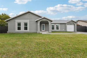 13702 282nd Terrace, Homestead, FL 33033 Sold 04/15/25