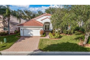 9111 Whitfield Drive, Estero, FL 33928 Sold 03/18/25