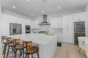 1444 Palma Blanca Court, Naples, FL 34119 Sold 01/23/25