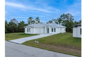 3902 5TH Street, Lehigh Acres, FL 33972 Sold 04/28/25