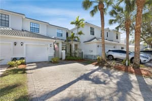 14842 PINNACLE Place, Naples, FL 34119 Sold 04/10/25