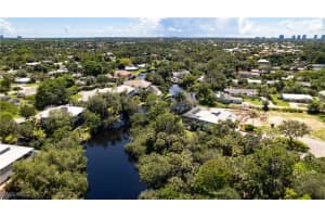 27311 Riverside Drive, Bonita Springs, FL 34135 - MLS#225001359