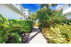 12870 Carrington Circle, Naples, FL 34105 Sold 05/12/25