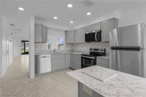 9 Haverhill Court, Fort Myers, FL 33919 Sold 04/25/25
