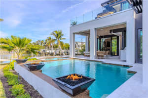 1100 Sandpiper Street, Naples, FL 34102 - MLS#225001539