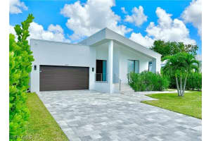 3155 Karen Drive, Naples, FL 34112 Sold 06/27/25
