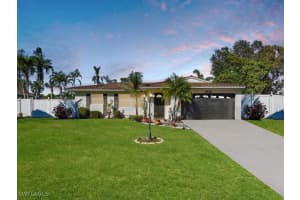 2425 Kent Avenue, Fort Myers, FL 33907 Sold 04/18/25