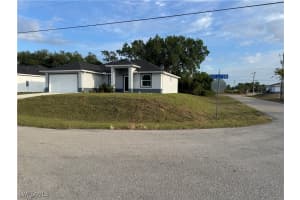 2900 49th Street, Lehigh Acres, FL 33976 Sold 06/18/25