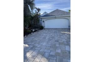 9190 Butterfly Ct, Fort Myers
