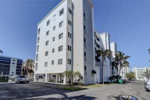 4361 Bay Beach Ln 121, Fort Myers Beach