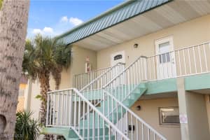 1707 Golf Club Drive, North Fort Myers, FL 33903 Sold 05/01/25