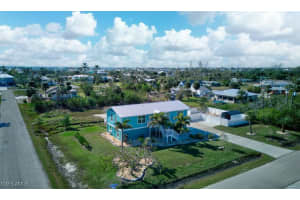 2581 Baybreeze Street, St. James City, FL 33956 Sold 04/22/25