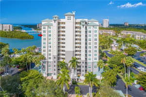 430 Cove Tower Drive, Naples, FL 34110 Sold 03/31/25