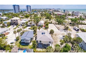 121 Coconut Drive, Fort Myers Beach, FL 33931 Sold 02/05/25