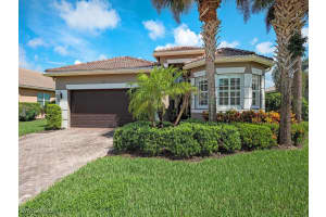 6807 Del Mar Terrace, Naples, FL 34105 Sold 03/31/25