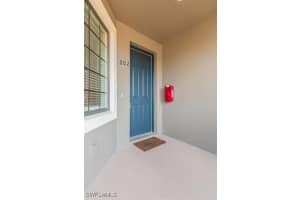 9378 Pocida Ct 202, Naples