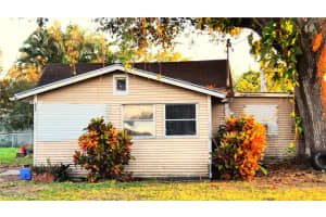 353 State Street, North Fort Myers, FL 33903 Sold 02/20/25