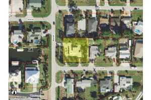 195 7th St, Bonita Springs