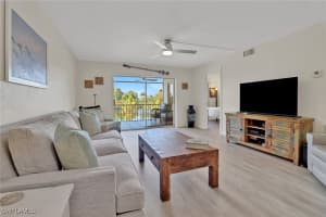 5515 Rattlesnake Hammock Road, Naples, FL 34113 Sold 06/02/25
