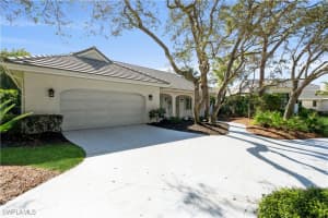 816 Turkey Oak Lane, Naples, FL 34108-8552 Sold 03/28/25