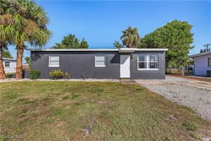 882 Hyacinth Street, North Fort Myers, FL 33903 Sold 02/14/25