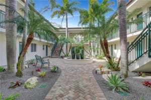 960 7th Street, Naples, FL 34102 - MLS#225002529