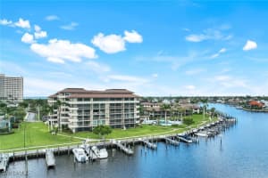 591 Seaview Court, Marco Island, FL 34145 Sold 03/31/25