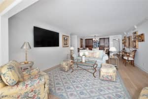 1900 Gulf Shore Boulevard, Naples, FL 34102 Sold 03/10/25