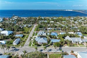 668 Olympia Avenue, Punta Gorda, FL 33950 Sold 03/12/25