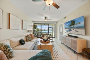 15126 Palmer Lake Circle, Naples, FL 34109 Sold 04/04/25
