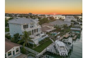 192 Tahiti Circle, Naples, FL 34113 Sold 03/18/25